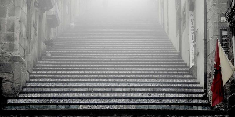 从南湖红船到时代征程：党课中的党史传承与南湖党建启示