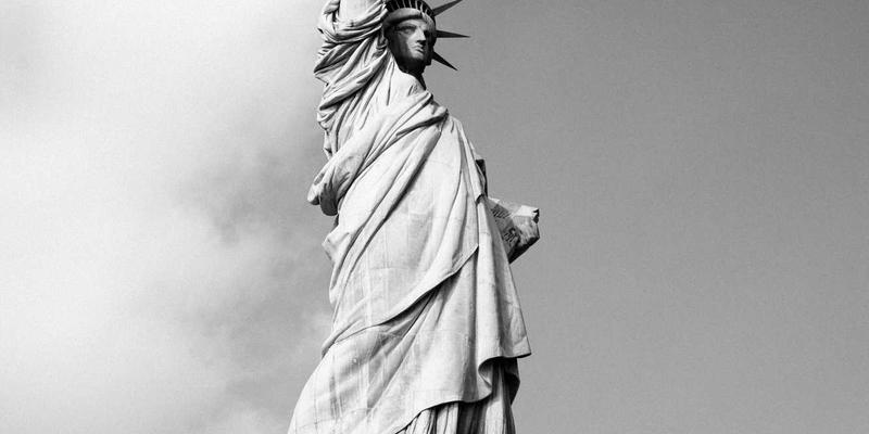 深化学习教育，讲好专题党课，从百年党史中汲取奋进力量